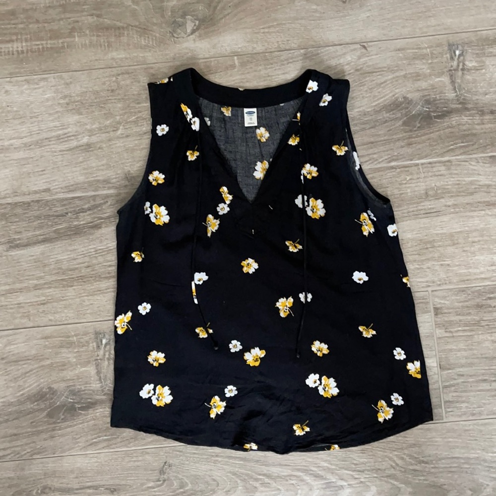 XS Old Navy tank